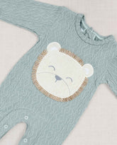 Set Primer Día León Calado Verde Detalles